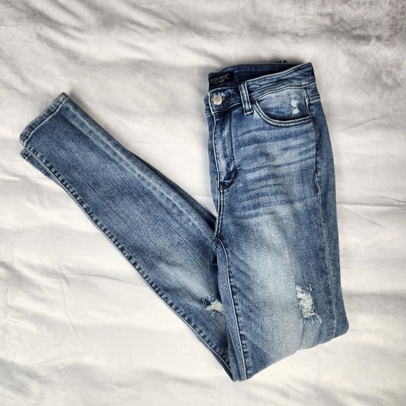 Judy Blue Women's Skinny Jeans - Light Blue - Picture 3 of 12